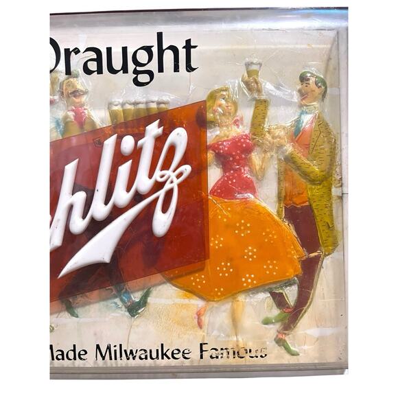 Vintage 1957 SCHLITZ “On Draught” 3D Beer That Made Milwaukee Famous Bar Sign - Picture 5 of 14